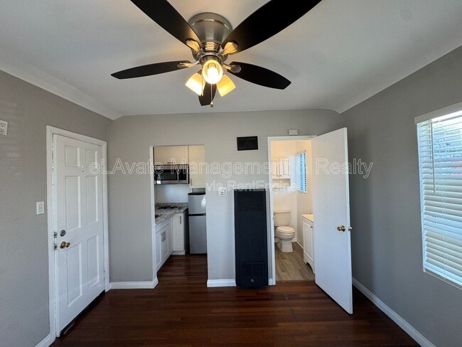 Photo - 10822 Ventura Blvd Unit 01