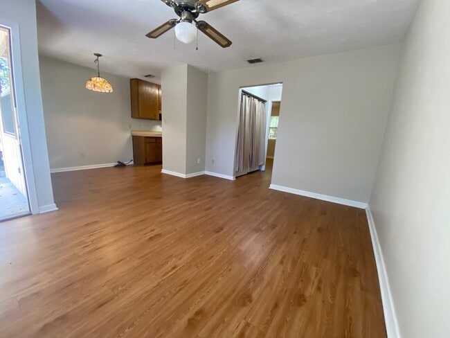 Photo - 2081 Sandcastle Dr