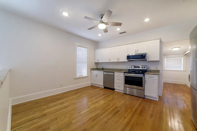 Photo - 205-207 S Westland Ave
