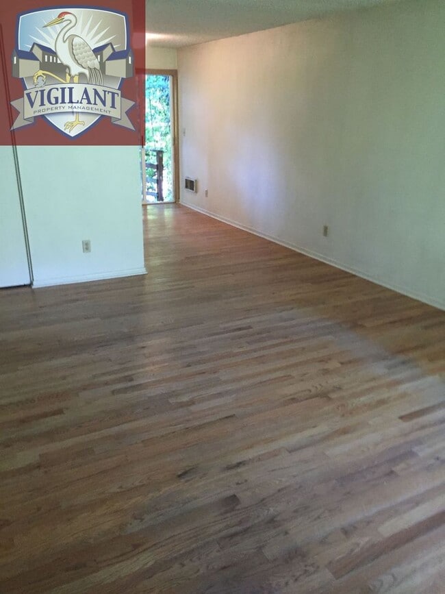 Photo - 8815 SW Terwilliger Blvd