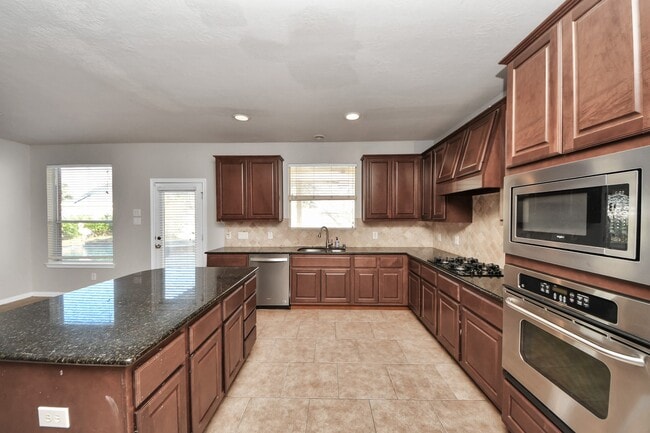 Photo - 18330 Enchanted Rock Trail