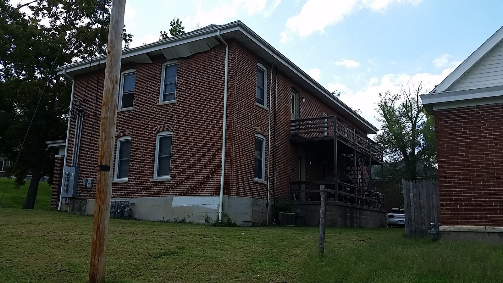 Photo - 1115 E High St