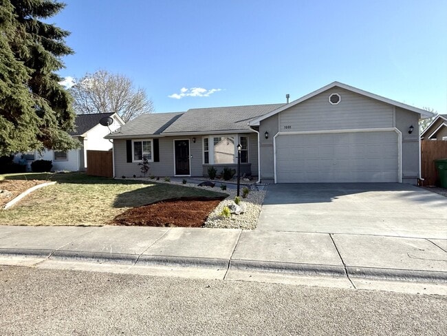 Photo - 1001 W Loon St