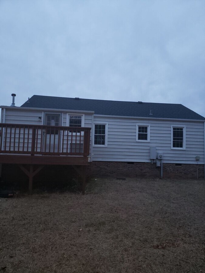 Photo - ***3 BR House Convenient to Pisgah Church ...