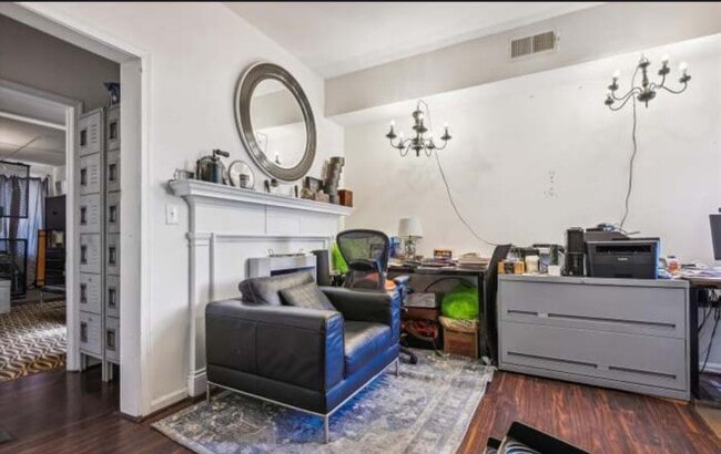 Photo - 300-310 East 25th Street, unit 3