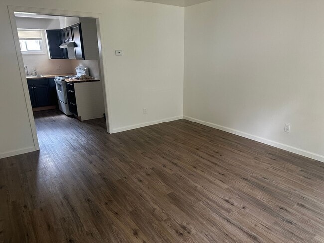 Photo - 2327 E Midlothian Blvd