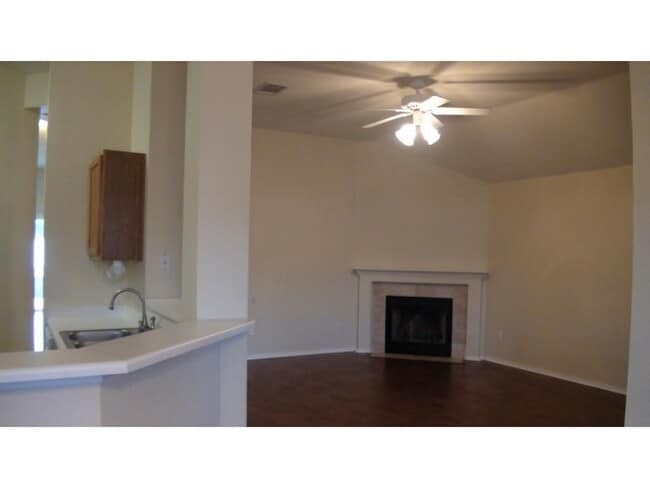 Photo - 13915 Randalstone Dr