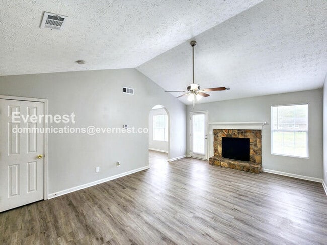 Photo - 707 Cloverdale Dr