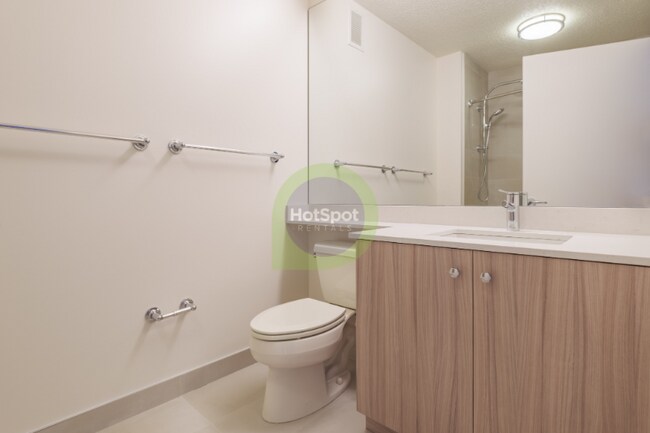 Photo - 501 N Kingsbury St Condo