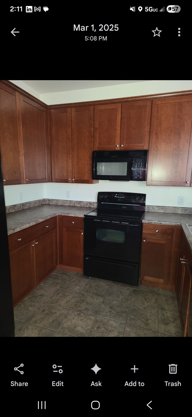 Building Photo - 16386 E Fremont Ave Unit #1