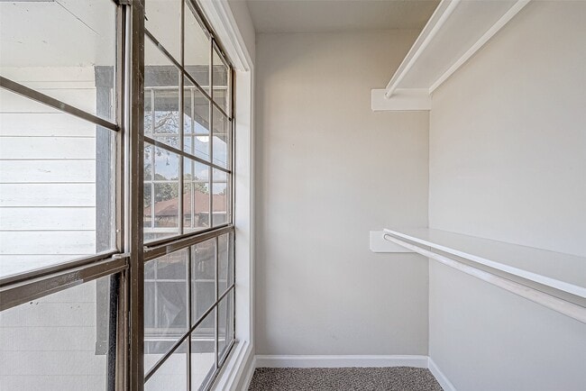 Building Photo - 3102 Glenn Lakes Ln