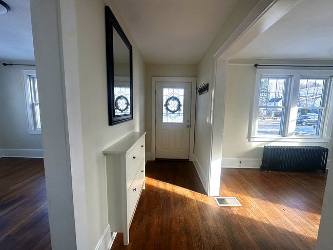 Entry Way - 113 Birdsey Ave Unit Floor 1