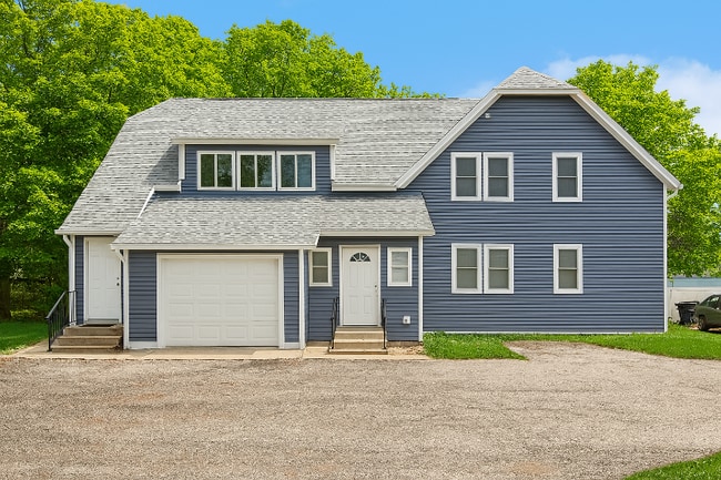 Photo - 2508 Lakeshore Dr Unit 2