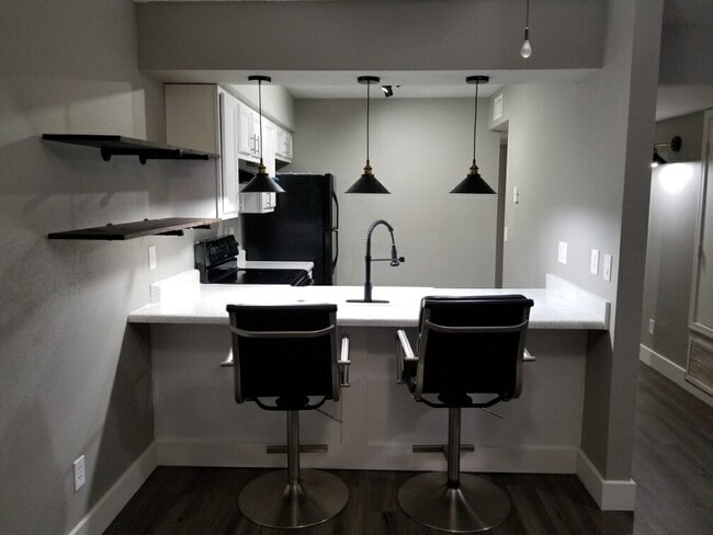 Photo - 1826 N Spring Unidad 102