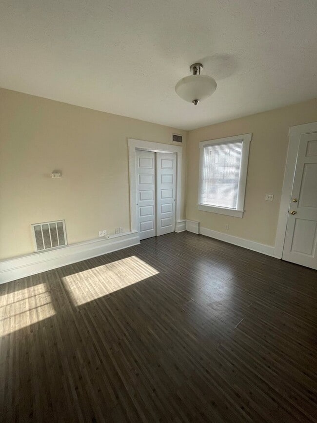 2502 Tytus Ave Unit The Carriage House