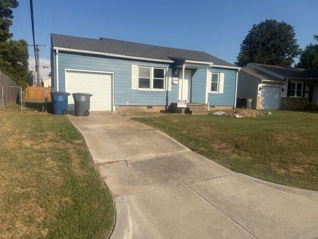 Building Photo - Welcome home to this adorable 2-bedroom bu...
