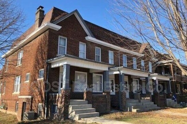 Building Photo - 1701-1707 N. Summit Street