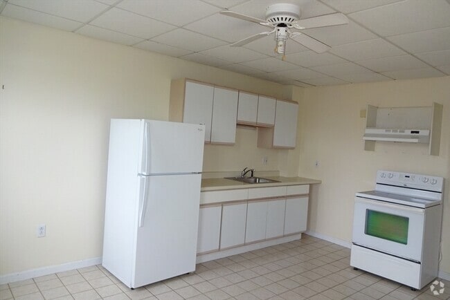 Building Photo - 55 Gore St Unit 3 Rental