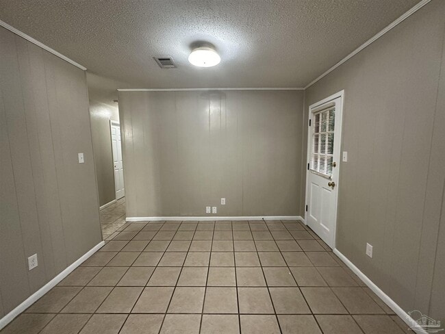 Photo - 2810 Donley St