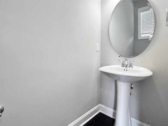 Photo - 156 Wildfell Trl