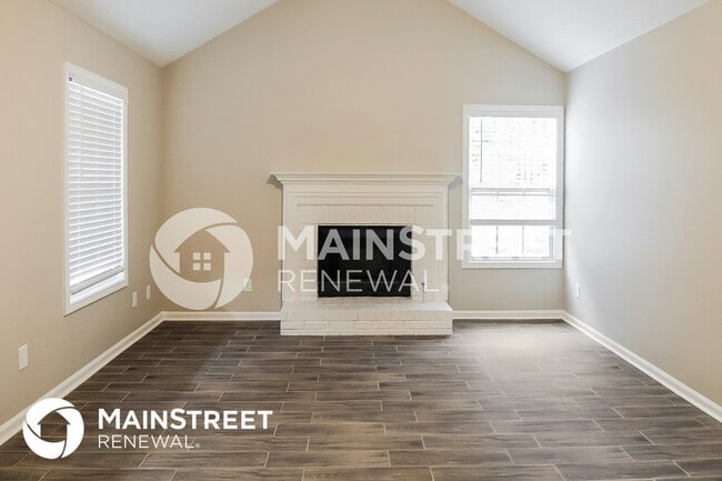 Photo - 395 Fox Trail Dr