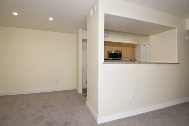 Photo - Charming 2nd Floor Unit In Gated Community!