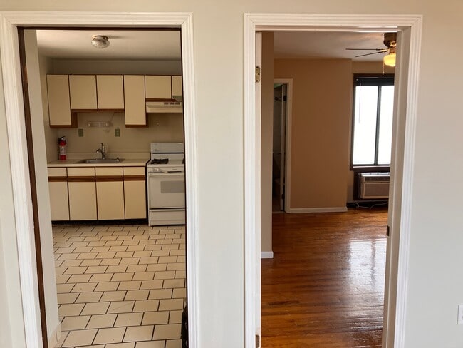 Photo - 121 20th St Unit Apartment 1