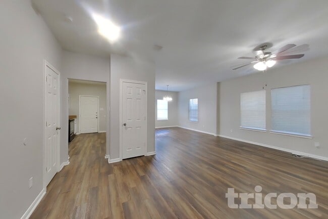 11403 Carla St