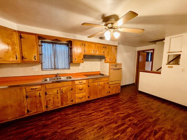 Photo - 528 Cypress Alley