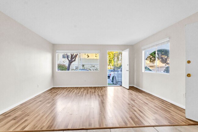 Photo - Great three bedroom townhome in UTC! Avail...