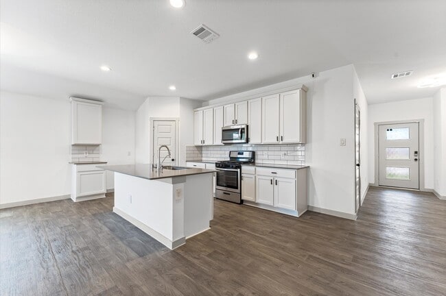 Photo - 14706 Sweetwater Dr