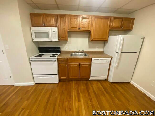 Building Photo - 22 High St Rental