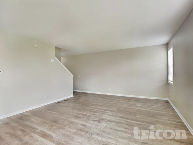 Photo - 5530 Utah Ave N