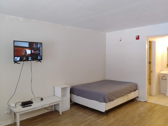 Building Photo - 2506 S Ocean Blvd Unit 3 Rental
