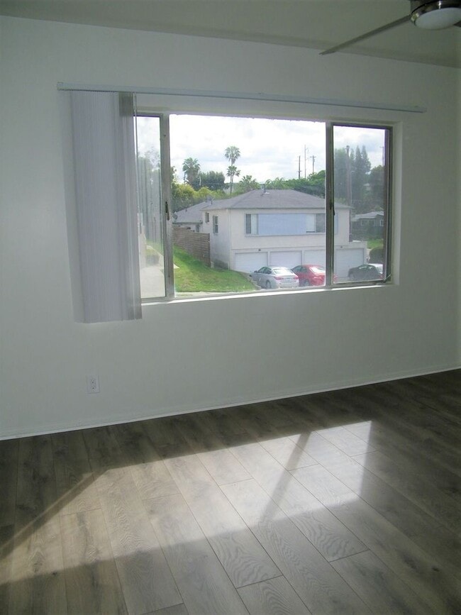 Building Photo - 2bed/2bath AVAILABLE NOW Unit 7013