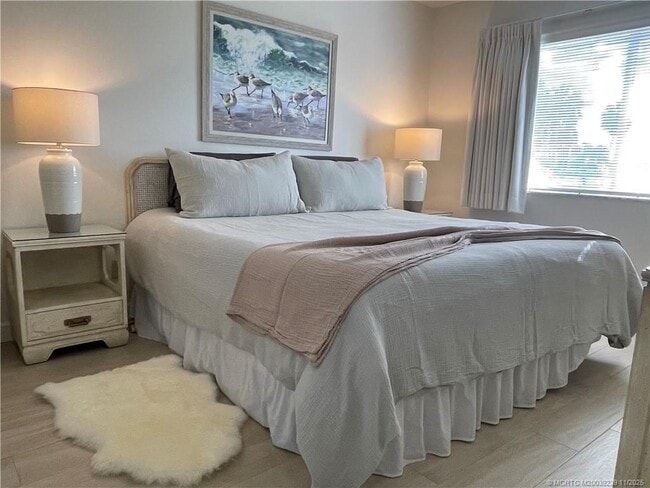 Building Photo - 484 NE Plantation Rd Unit 4103