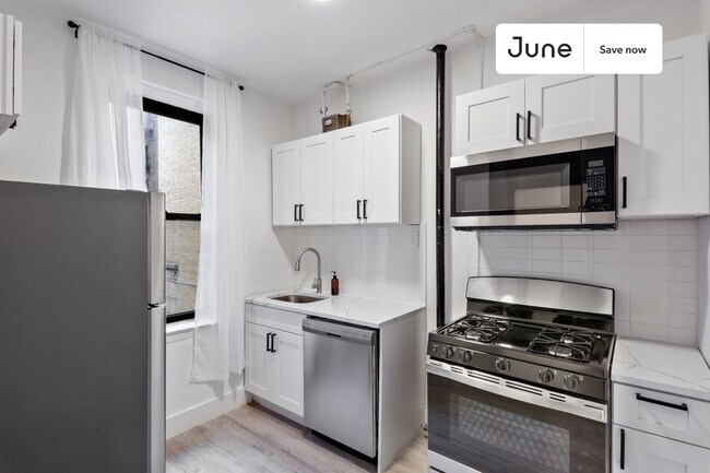 Photo - 609 W 151st Unit 22