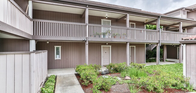 Building Photo - 47112 Warm Springs Blvd Unit 107