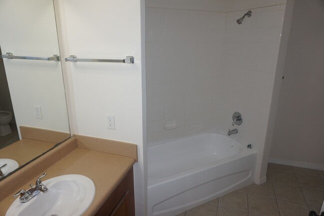 Photo - Spacious and Updated 1 Bedroom in Villa Valencia