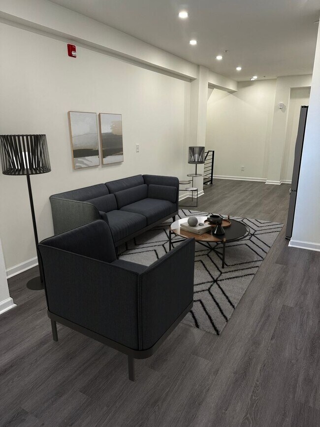 Photo - One FREE MONTH!! Luxury Bi-Level 2BR Apart...