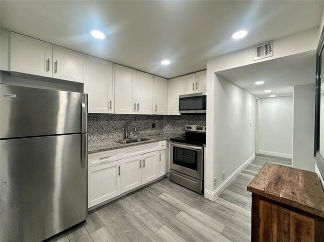 Photo - 608 NW 13th St Unit 15