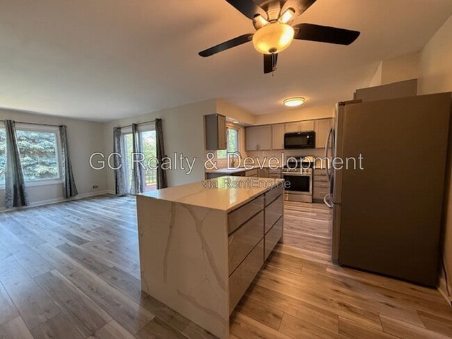 Photo - 280 Paddock Cir