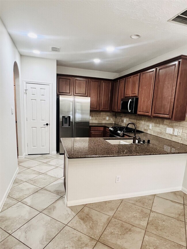 Photo - 133 E Montfair Blvd