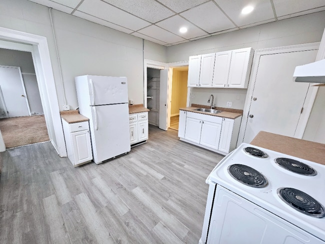 Building Photo - 100 Nanticoke Ave Unit 0