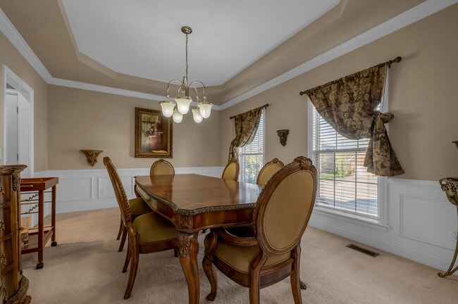 Photo - 2185 Roswell Dr