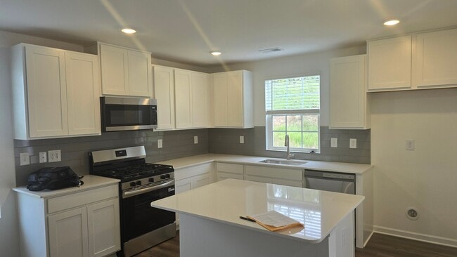 Photo - 121 Tango Dr