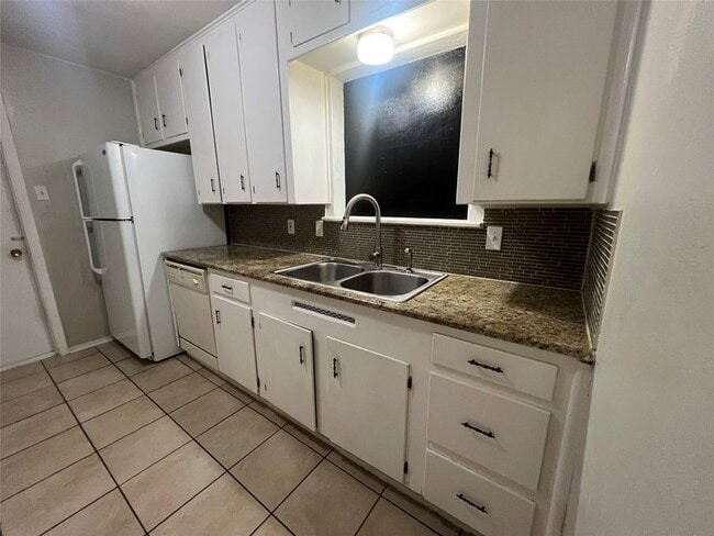 Photo - 4109 Field St