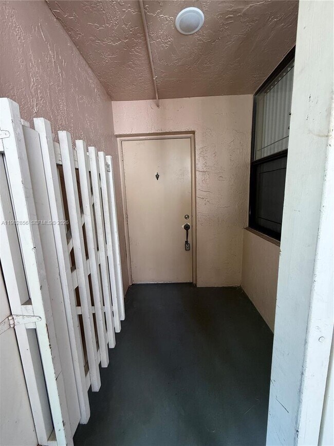 Photo - 6800 Cypress Rd Unit 305