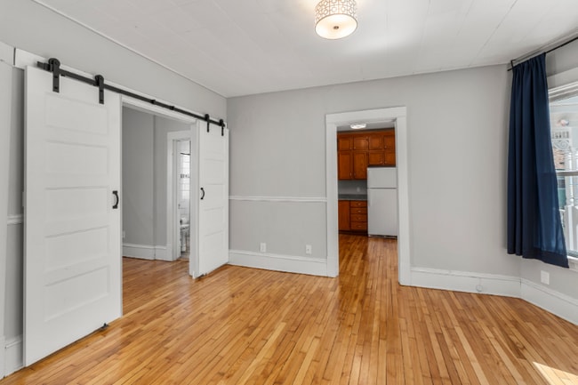 Photo - 1123 5th St NE Unidad 1