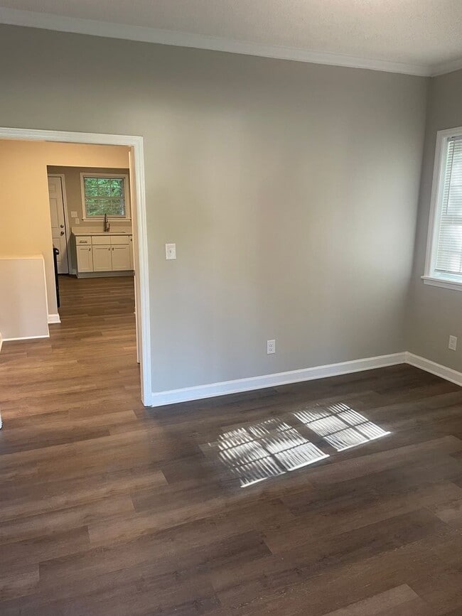 Photo - 290 Hialeah Ct